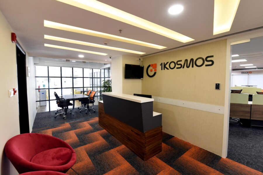 1kosmos reception table setup by vlite furnitech