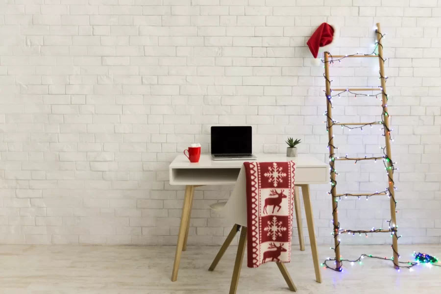 Christmas Decor Ideas for the Home Office